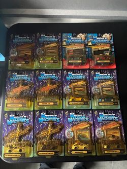 MUSCLE MACHINES LOT