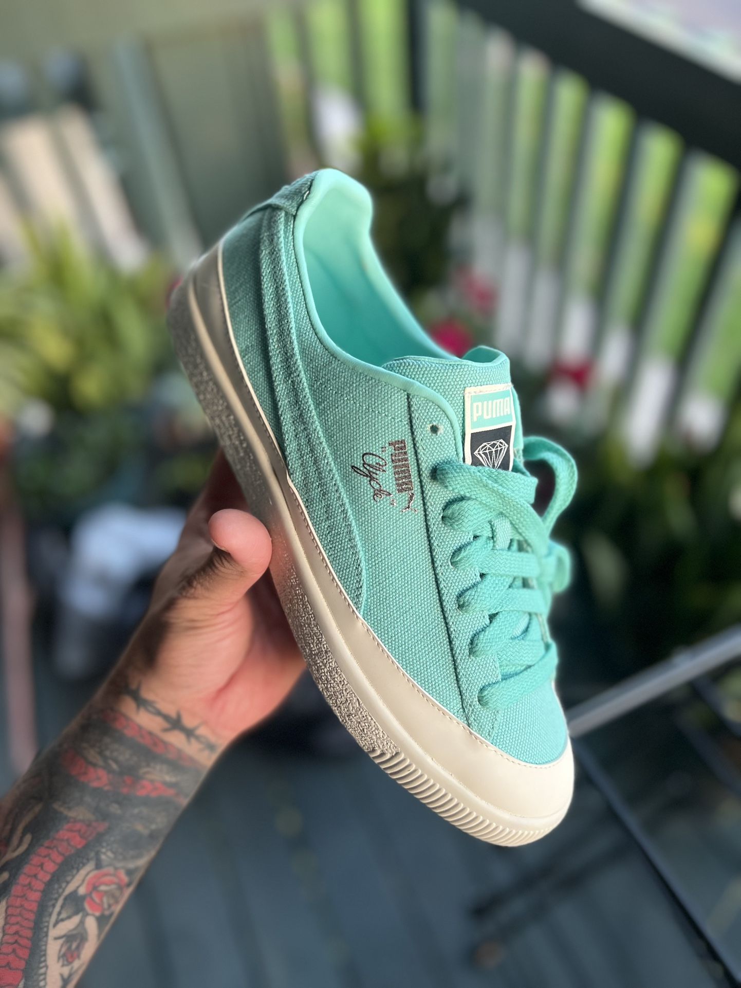 Puma Clyde Diamond Supply Co Size 11 Shoes Sneakers Blue Diamond White Deadstock