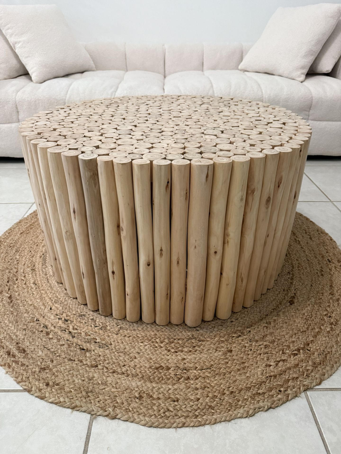 Natural Wood Unique Tree Stump Shaped Design Circular Center Table for Living Room