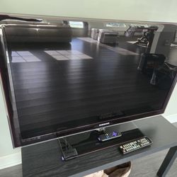 40 Inch Samsung Lcd Tv- Not Smart