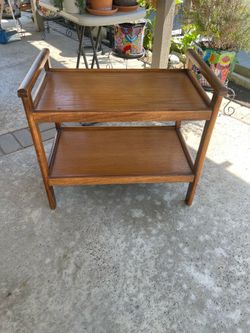 Shelf table