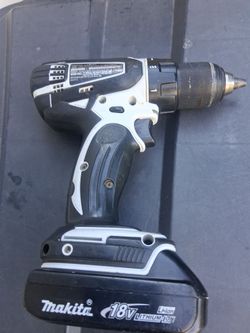 Makita used 18 volts  no charger