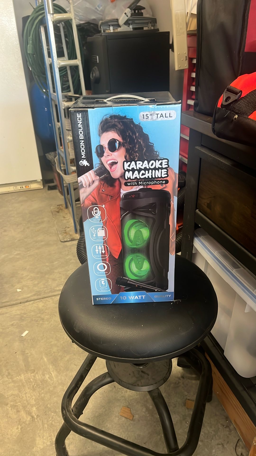 Kariaoke Machine 