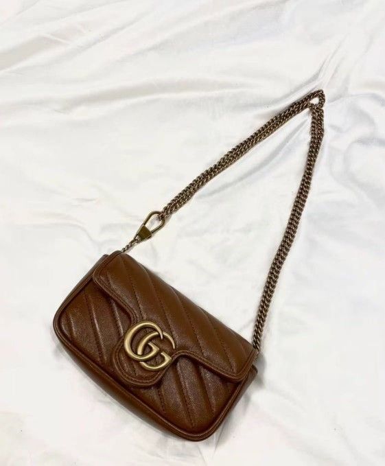 Gold Label Logo Distressed Chain Quilted Leather Crossbody Shoulder Bag Women's Brown