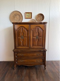 Vintage Lou Regester French Provincial Dresser