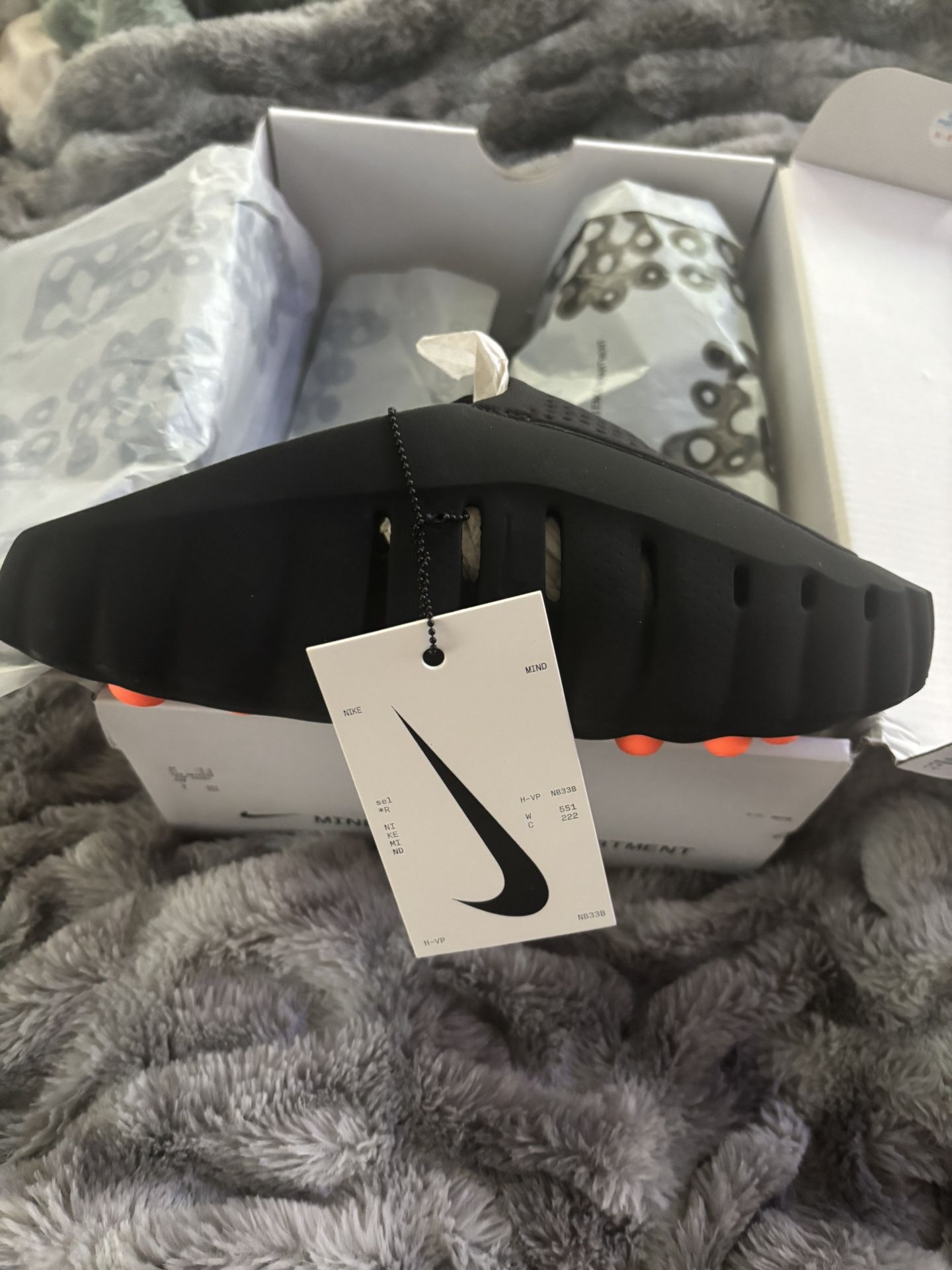 W Nike mind 001