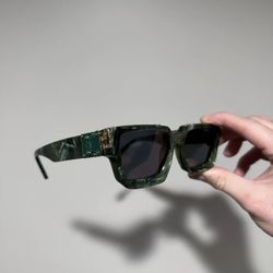 LV Sunglasses 