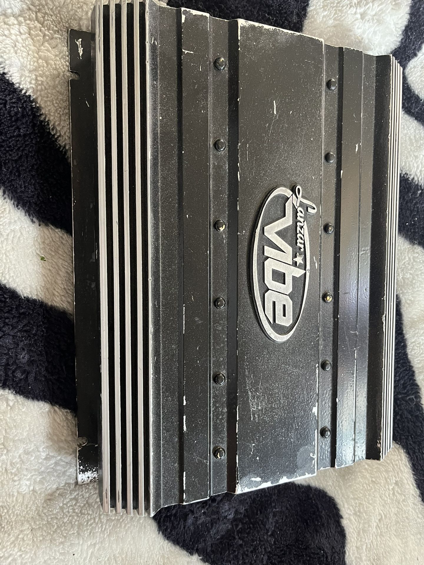 Lanzar Vibe Amplifier