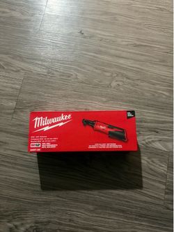 Milwaukee M12 2457-20 Cordless 3/8" Ratchet 12V Tool Only