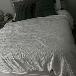 Queen Bedroom set 