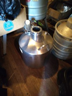 liquid nitrogen storage tank