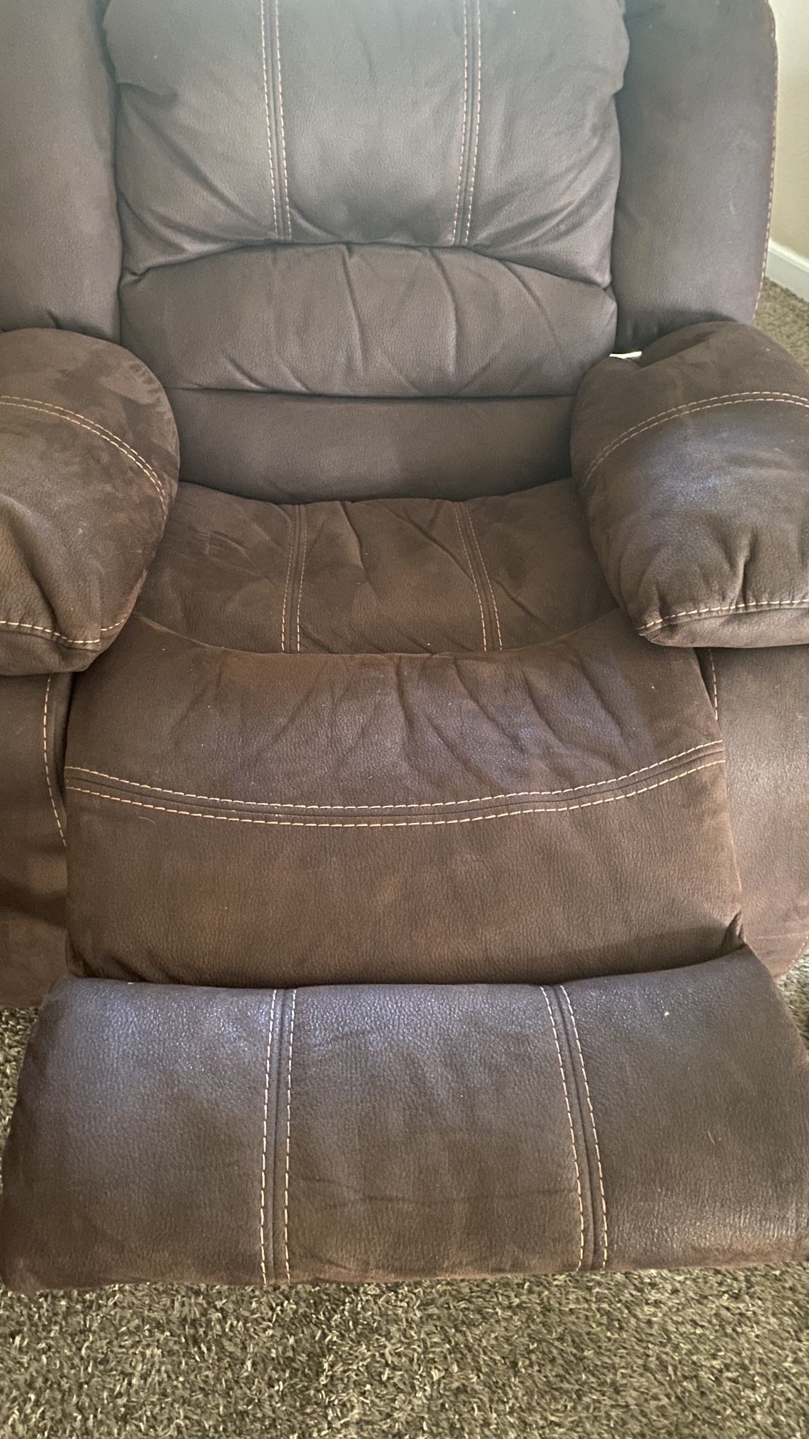 Like New Recliner chairs