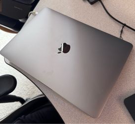 MacBook Pro 2020 M1 13-Inch 8GB 512 SSD