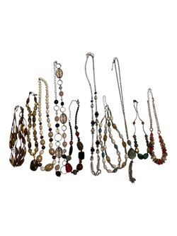 Multi color beaded necklace - lot of 10