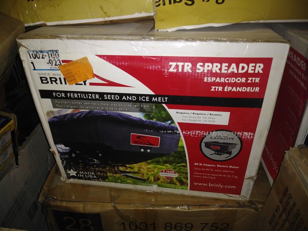 Brinly-Hardy Rear Mounted ZTR Spreader (4)