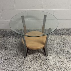 End table with circular glass top