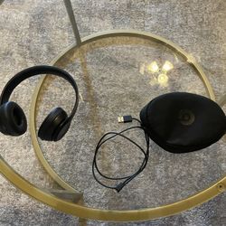 All Black Solo 3 Beats