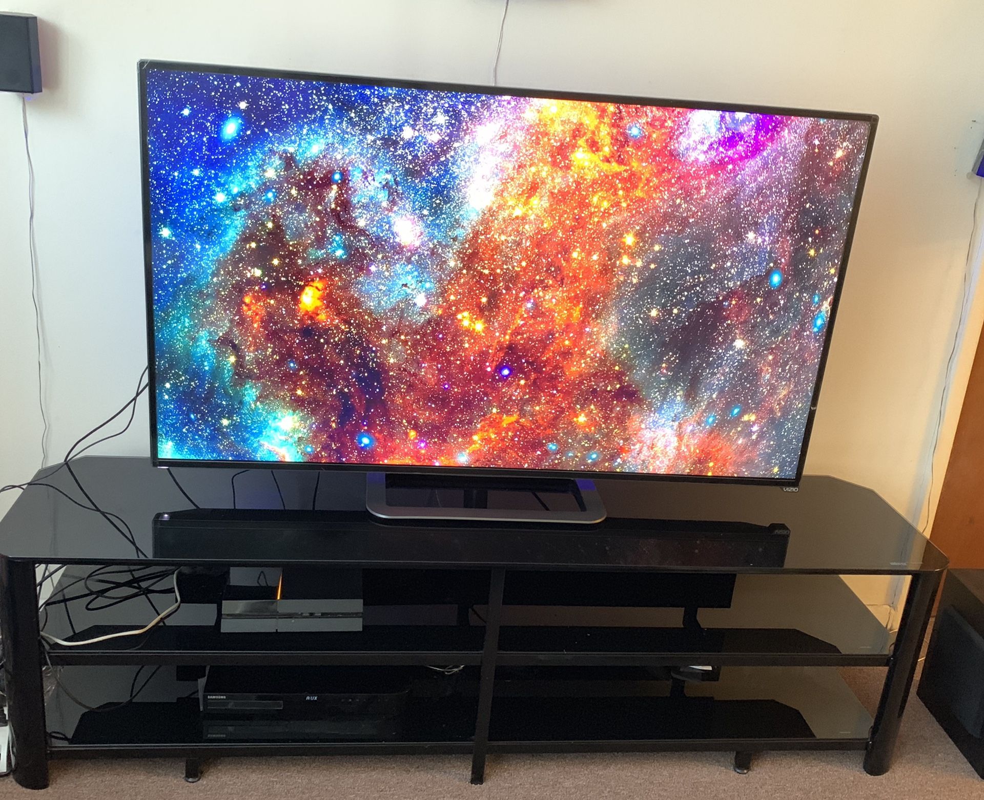 60 inch smart TV VIZIO p602ui-b3