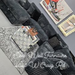 ✨️ Sectional Sleeper 🌟 Furniture Queen Bedrooms, Dining Avail 