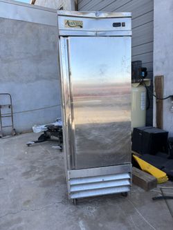 Commercial Refrigerator 