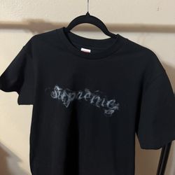 Supreme Tee 