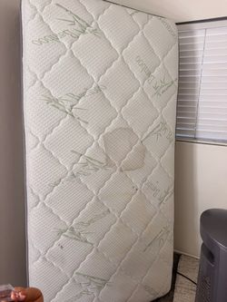 Twin mattress