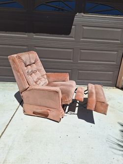 VELVET RECLINER