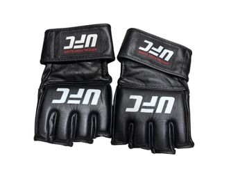 Men’s UFC Black Official Pro Fight Gloves