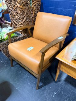 ✨ PREMIUM LEATHER-LOOK ACCENT CHAIR | MID-CENTURY MODERN STYLE ✨ $245 each
