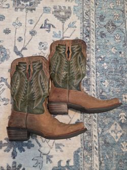 Size 11 Men's Ariat Cowboy Boots