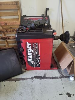 Tire balancer