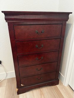 Classic Solid Wood Bedroom Dresser
