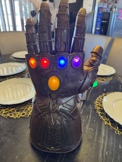 Thanos hand