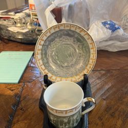 Cup/saucer Display 