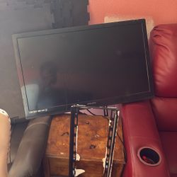 30 Dollar Tv You Can’t Beat That HDMI it works For Monitor Play Video Games TV Lasted Me A Long Time And I Would Like For Someone New To Have It 