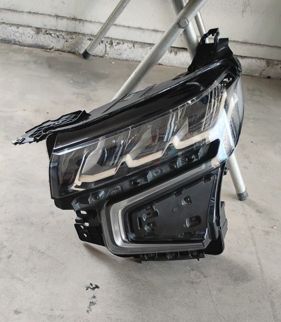 Part 2021 Chevy Suburban RS OEM