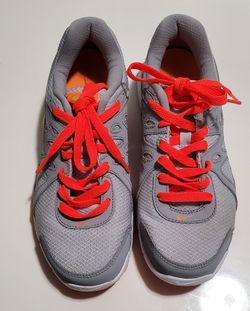 Tenis Nike para mujer size 8