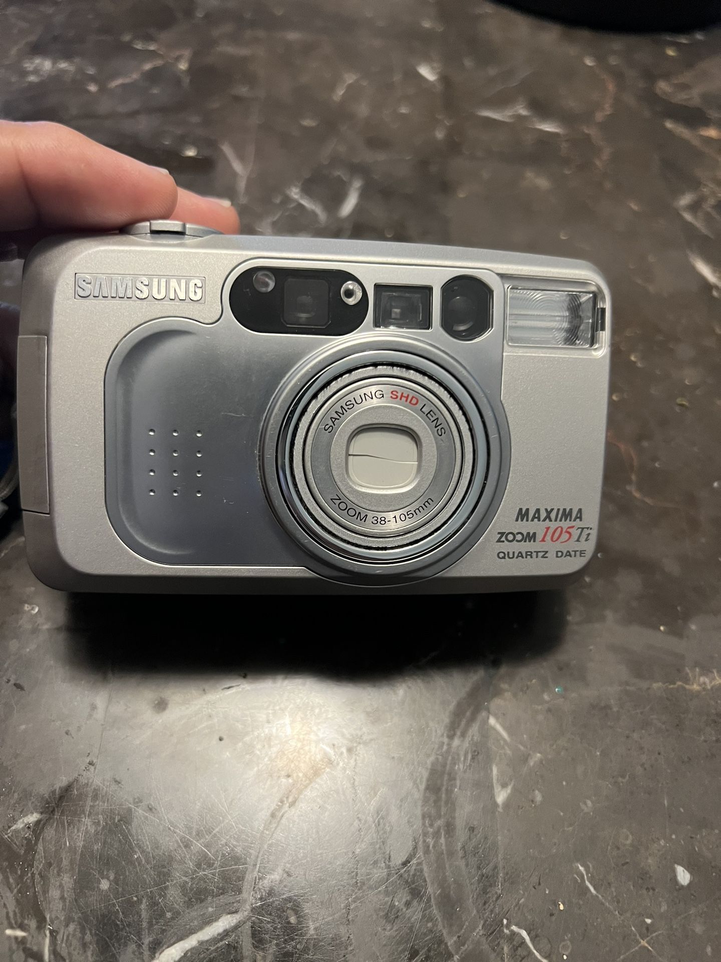 Samsung Maxima Zoom 105 Ti Quartz Date 35mm Film Camera