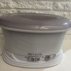 Revlon Moisturestay Luxury Paraffin Bath RVS1212 with wax new in condition