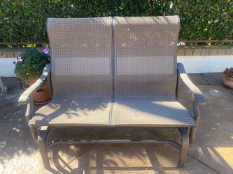Tropitone Outdoor Loveseat Glider