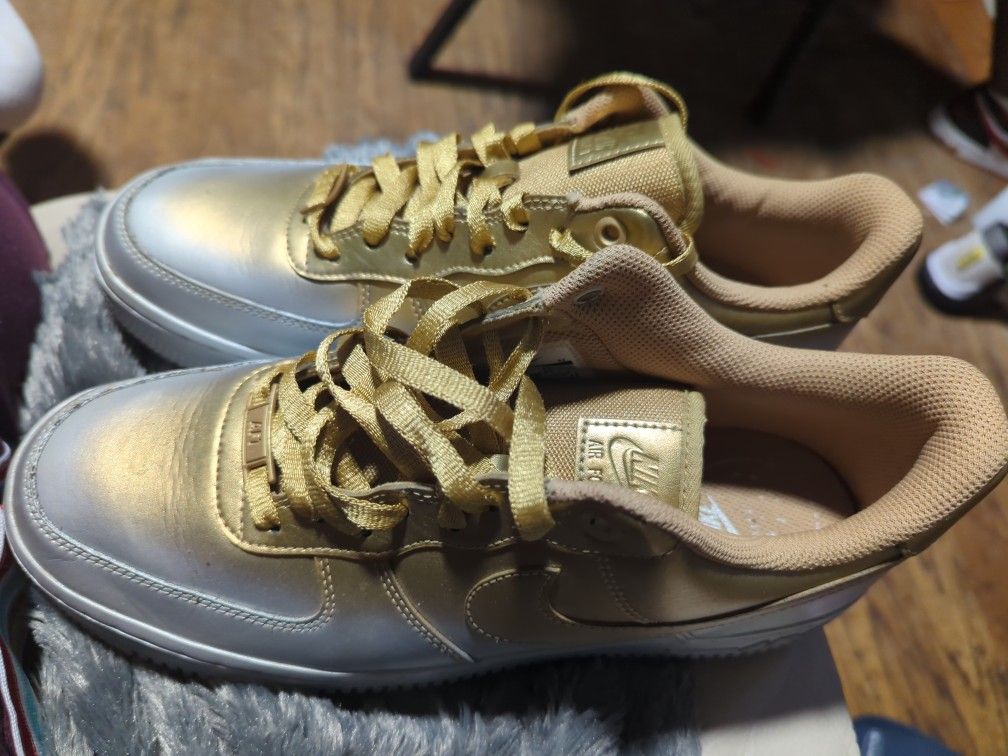 Rare women's Nike Air Force One 