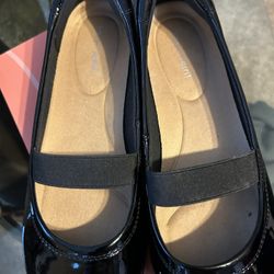 Easy spirit Flats.   Patent Leather.