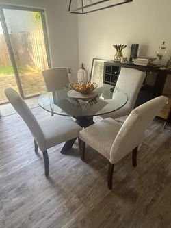 Dinning Room Set with 4 Chairs