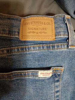Levi Strauss & Co. Signature Jeans