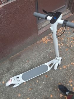 Leqismart electric scooter