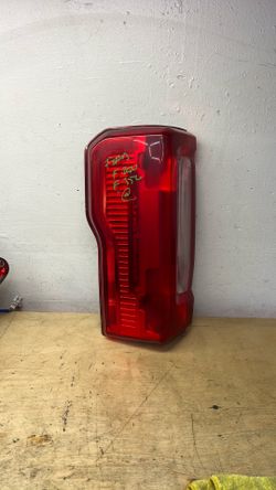 2023-2026 Ford Super Duty Driver Side Tail Light PC3B-13B505-BF F250 F350 F450 F