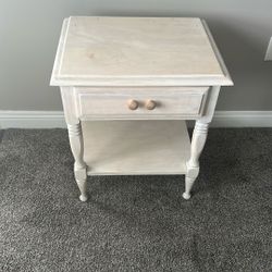 Canvas White Table 