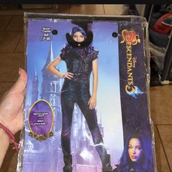 Desendance 3 costume MEL size 7-8 (15$)