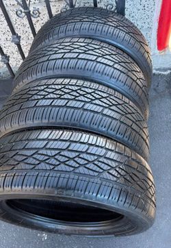 215/55/17 Firestone Selling a set of 4 tires in excellent condition 🫡