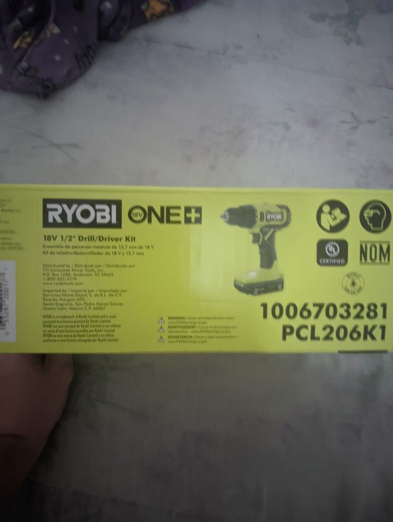 Ryobi 18v 1/2" Drill/Driver Kit